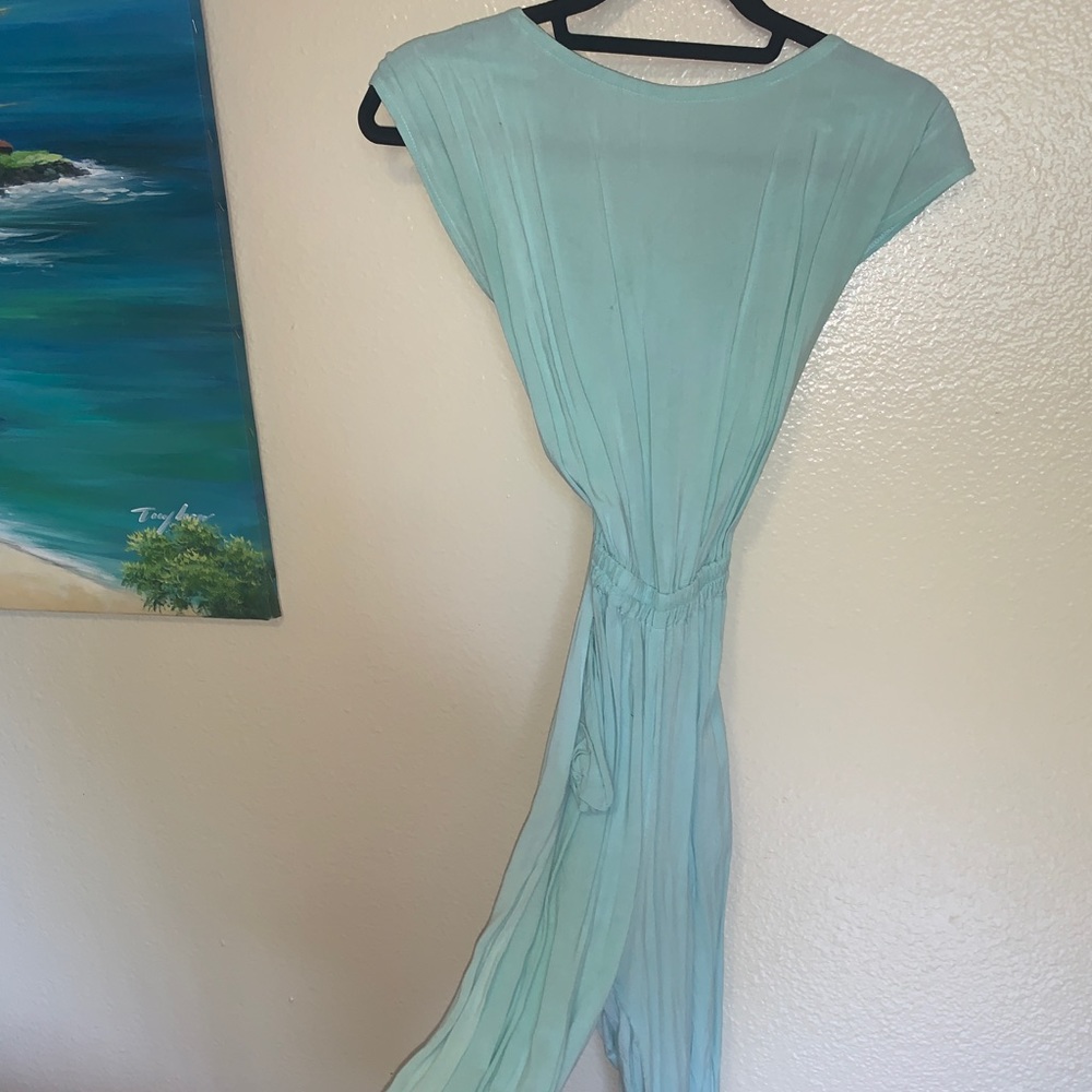 Jumpsuit open tie back made from hand